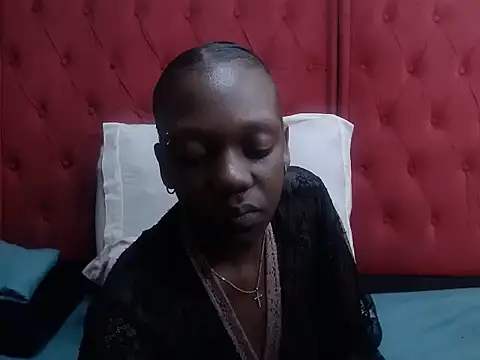 Snapshot of INNOCENTSLUT25 chatting on May 27, 6:27 pm INNOCENTSLUT25 online show from May 27, 6:27 pm