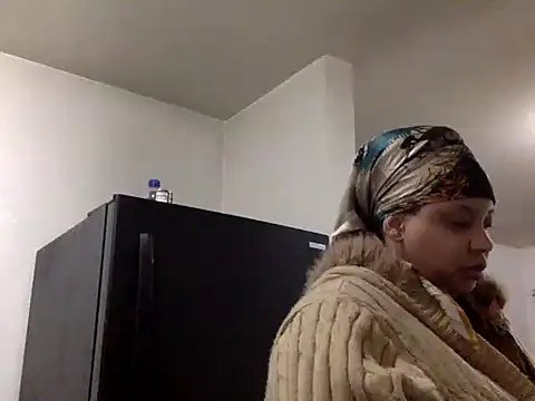 Fetiishjoiqueen online show from May 21, 8:27 pm
