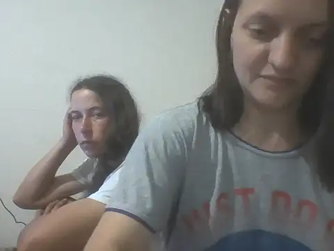 Snapshot of Kimmy_Webb chatting on May 18, 6:25 pm Kimmy Webb online show from May 18, 6:25 pm