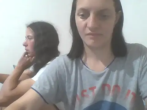 Snapshot of Kimmy_Webb chatting on May 19, 6:58 pm Kimmy Webb online show from May 19, 6:58 pm