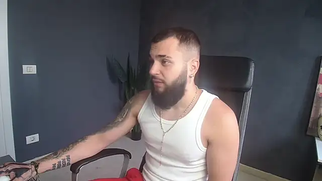 OscarWillss online show from July 16, 4:51 am