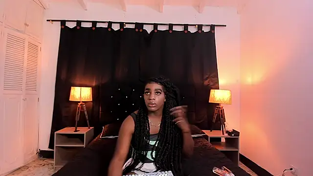 Snapshot of YasiryCoper chatting on May 16, 11:53 am YasiryCoper online show from May 16, 11:53 am