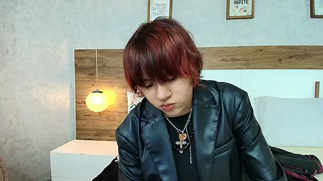 Snapshot of Bj_Olivine chatting on May 30, 8:17 pm Bj Olivine online show from May 30, 8:17 pm