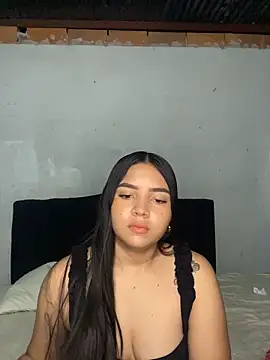 Snapshot of babyy_pervert chatting on May 21, 11:23 pm babyy pervert online show from May 21, 11:23 pm