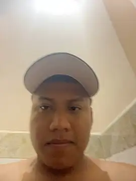 Snapshot of alejandro_hottts chatting on May 24, 6:07 am alejandro hottts online show from May 24, 6:07 am