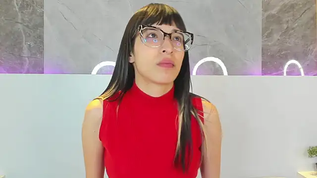 EmiliaBell  online show from July 2, 12:55 pm