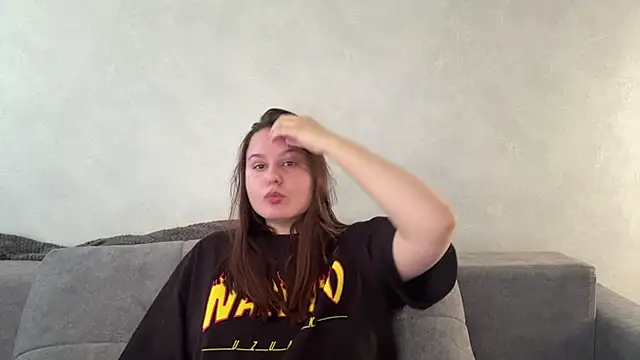 MaiaEnnist online show from May 24, 7:46 am