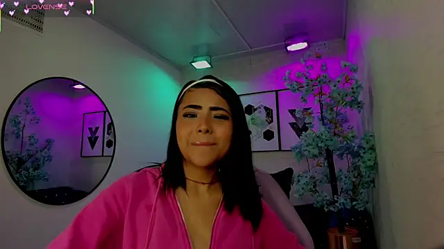 Madisson thompsonn online show from June 16, 7:27 pm
