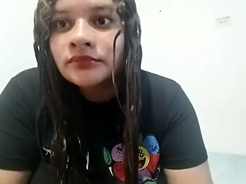 Snapshot of Mara_lopez21 chatting on May 17, 2:46 pm Mara lopez21 online show from May 17, 2:46 pm