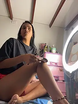 Melissa Rendon online show from July 13, 6:22 pm