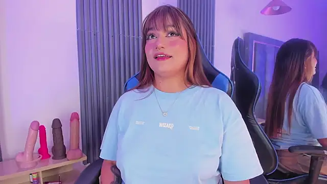 Snapshot of Isa_foxxx26 chatting on July 7, 1:30 am Isa foxxx26 online show from July 7, 1:30 am