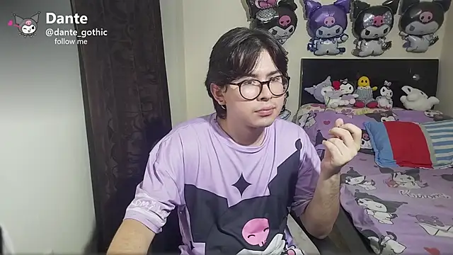 Snapshot of kuromi_boy chatting on May 26, 4:19 am kuromi boy online show from May 26, 4:19 am