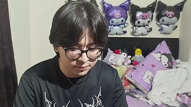 Snapshot of kuromi_boy chatting on May 29, 11:14 pm kuromi boy online show from May 29, 11:14 pm