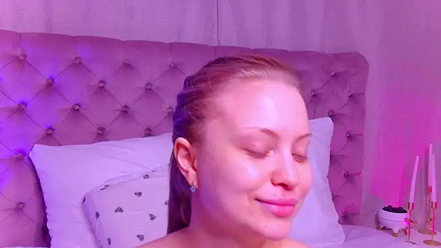 DorissHilton online show from May 18, 11:54 pm