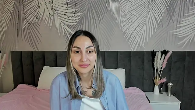 Snapshot of Fly_ari chatting on May 11, 9:04 am Fly ari online show from May 11, 9:04 am