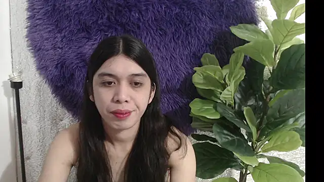 Snapshot of RoseAmarie chatting on May 24, 9:58 am RoseAmarie online show from May 24, 9:58 am