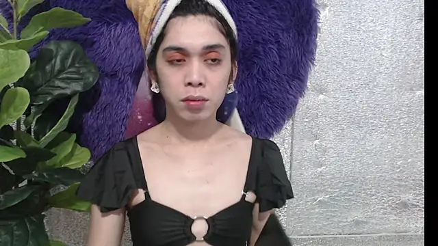 Snapshot of RoseAmarie chatting on May 25, 12:11 pm RoseAmarie online show from May 25, 12:11 pm