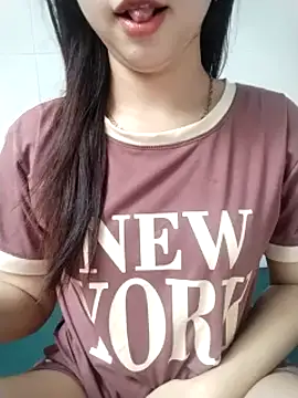 Emilysexy cut online show from July 1, 4:14 am