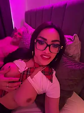 NaughtyAsian25 online show from June 24, 11:26 pm
