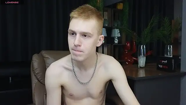 Tommy CrashXXX online show from May 20, 3:40 pm