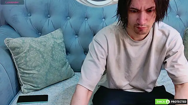 CalvinChapman online show from May 26, 6:15 pm
