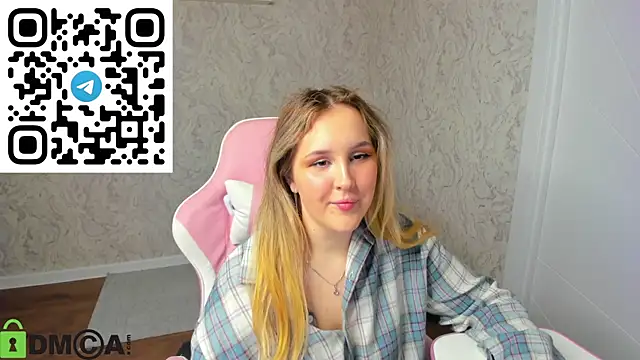 Stacey Dawson online show from May 29, 9:07 am
