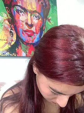 EveRave Pink online show from May 29, 3:54 pm