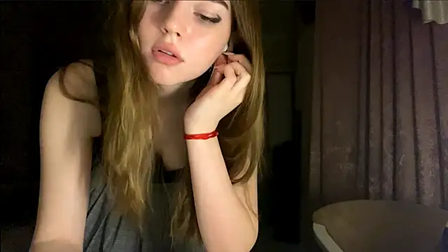 MollyAdersons online show from May 15, 6:26 pm