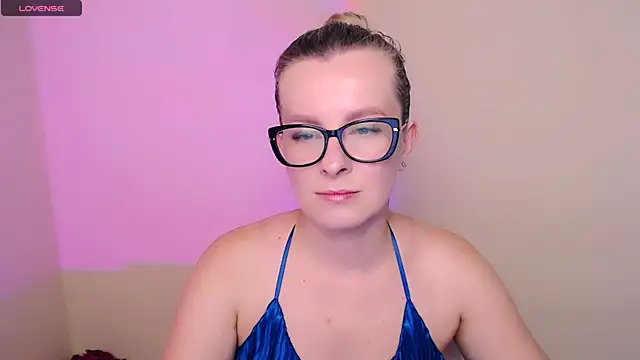 MariaTess  online show from June 15, 1:35 pm