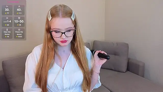 Snapshot of KarlaPasey chatting on May 27, 4:26 pm KarlaPasey online show from May 27, 4:26 pm