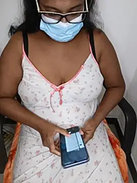 Xbees CT online show from July 12, 2:52 pm