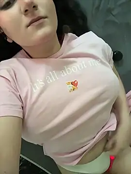 Snapshot of Lulu_Lu chatting on June 22, 2:36 pm Lulu Lu online show from June 22, 2:36 pm