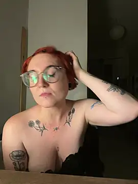 Snapshot of Myssevelyn chatting on July 1, 11:37 pm Myssevelyn online show from July 1, 11:37 pm