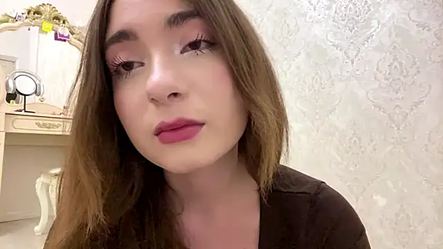 Rosie Sweety online show from May 25, 7:20 pm