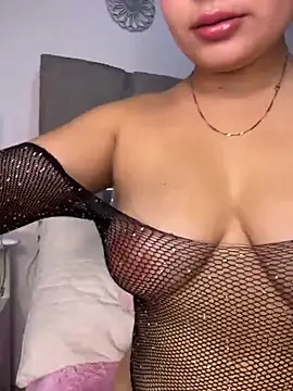 Snapshot of Yassy_11 chatting on May 27, 8:50 pm Yassy 11 online show from May 27, 8:50 pm