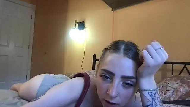 Roxybluee online show from June 3, 2:47 am