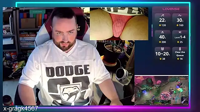 BukkakeDaddy96 online show from May 23, 11:31 pm