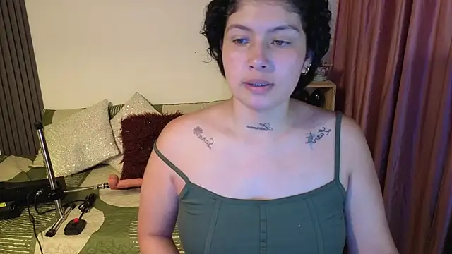 LadyVelvett online show from May 16, 2:27 pm