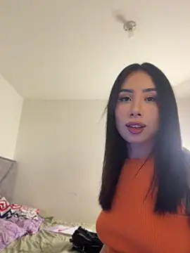 SophiaaRose18 online show from May 23, 1:44 am