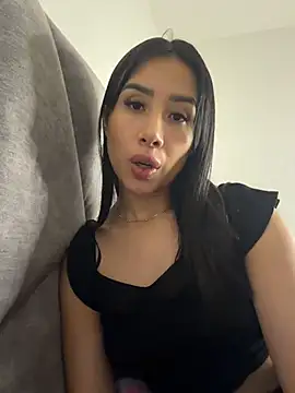 SophiaaRose18 online show from May 29, 5:38 am