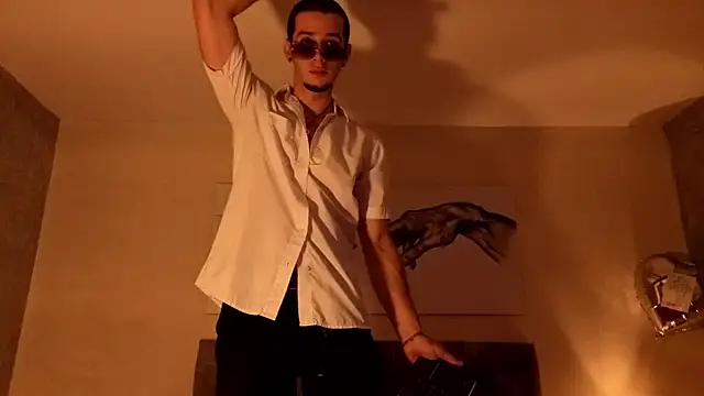 Snapshot of isaacblaze_ chatting on May 21, 3:57 am isaacblaze online show from May 21, 3:57 am