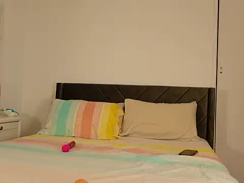 Snapshot of pink_saray chatting on May 26, 1:23 am pink saray online show from May 26, 1:23 am