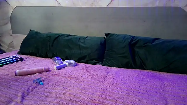 BunnyBliss2 online show from June 28, 10:05 pm