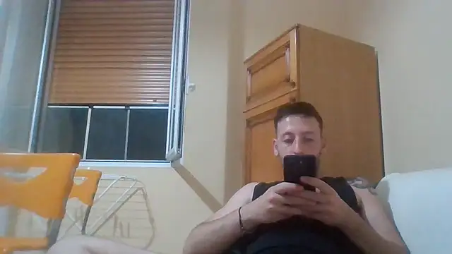Snapshot of VincentZe99 chatting on June 25, 1:16 am VincentZe99 online show from June 25, 1:16 am