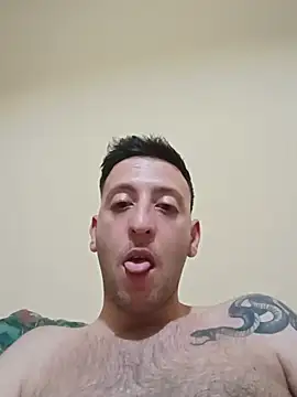 Snapshot of VincentZe99 chatting on July 10, 1:21 am VincentZe99 online show from July 10, 1:21 am