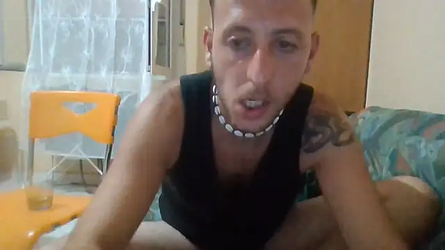 Snapshot of VincentZe99 chatting on July 22, 2:25 am VincentZe99 online show from July 22, 2:25 am