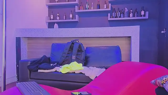 tian sex online show from July 2, 8:15 pm