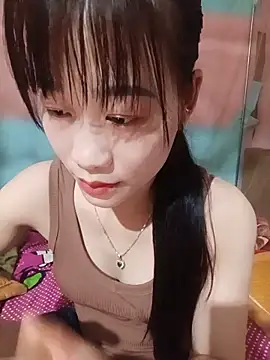 Snapshot of Logii_x chatting on May 12, 3:53 pm Logii x online show from May 12, 3:53 pm