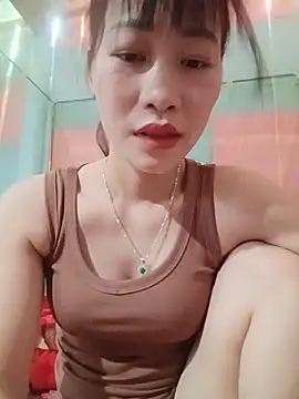 Snapshot of Logii_x chatting on May 15, 9:27 am Logii x online show from May 15, 9:27 am