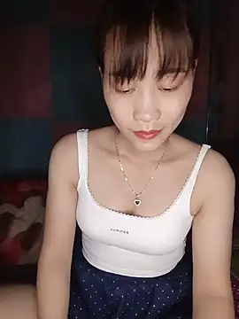Snapshot of Logii_x chatting on May 24, 4:56 pm Logii x online show from May 24, 4:56 pm